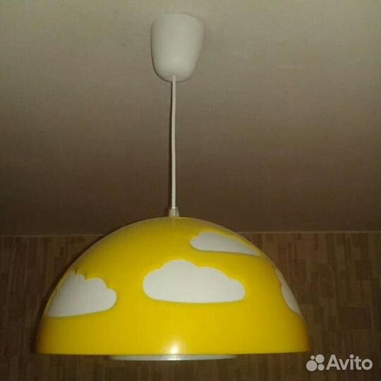 Люстра пластиковая