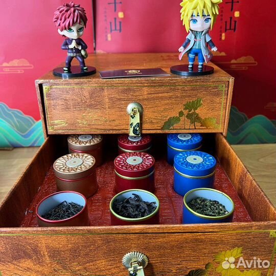 Камод с китайской посудой для чайной церемонии