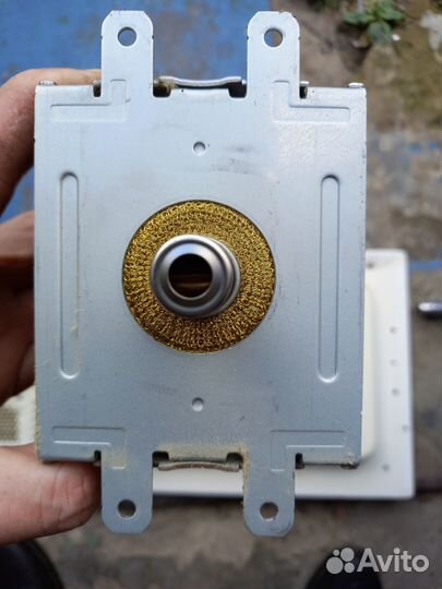 Свч-генератор для микроволн. печи akai MW-23001GE