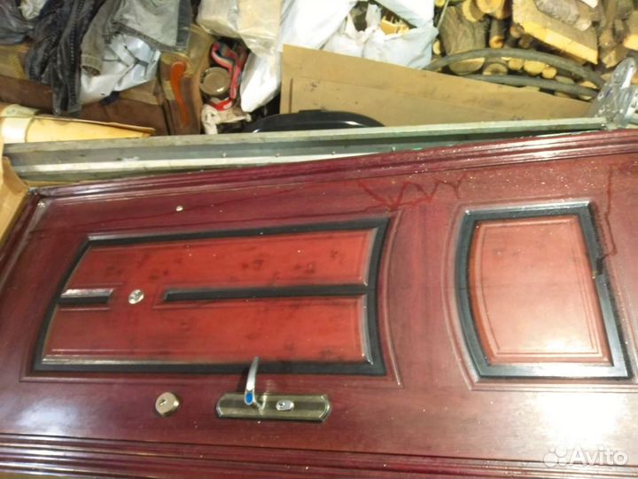 Входная дверь б.у