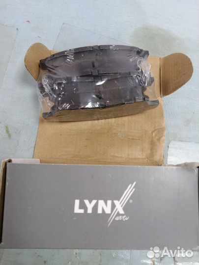 Тормозные колодки таета карина