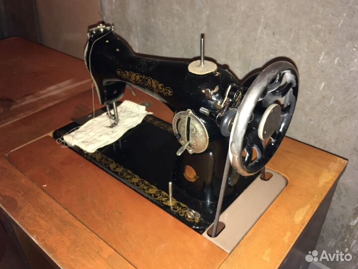 Швейная машинка класса 1-М «Подольск» 1958 г