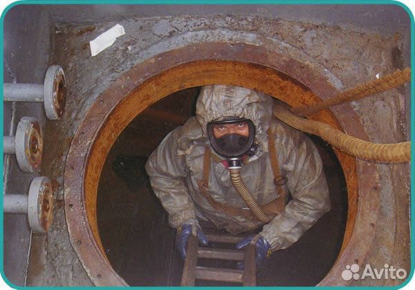 Ручная очистка выгребных ям