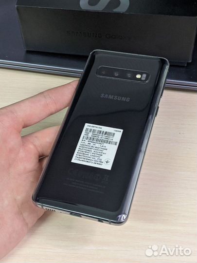 Samsung Galaxy S10 8/128 Gb Exynos Black