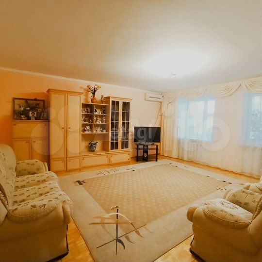 3-к. квартира, 113 м², 1/6 эт.