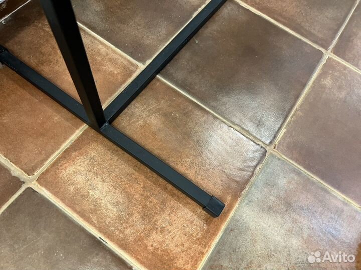 Вешало большое напольное