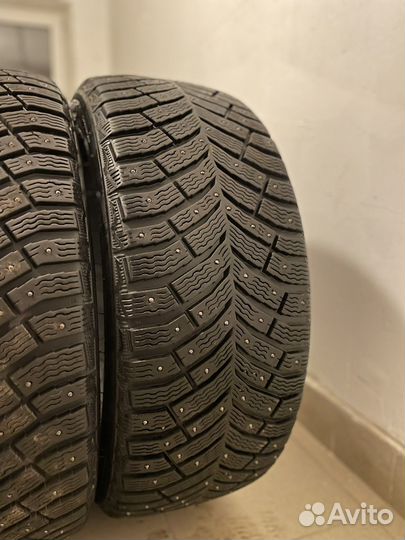 Michelin X-Ice North 4 235/45 R18 98T