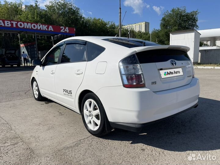 Toyota Prius 1.5 CVT, 2004, 256 700 км