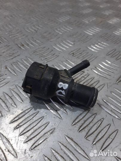 Фланец системы охлаждения Skoda Yeti 5L CBZ 2013