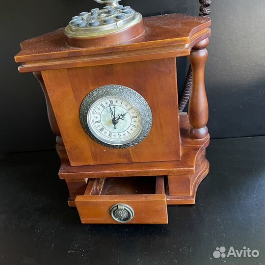 Телефон ретро, винтаж, рабочий, с часами и ящик