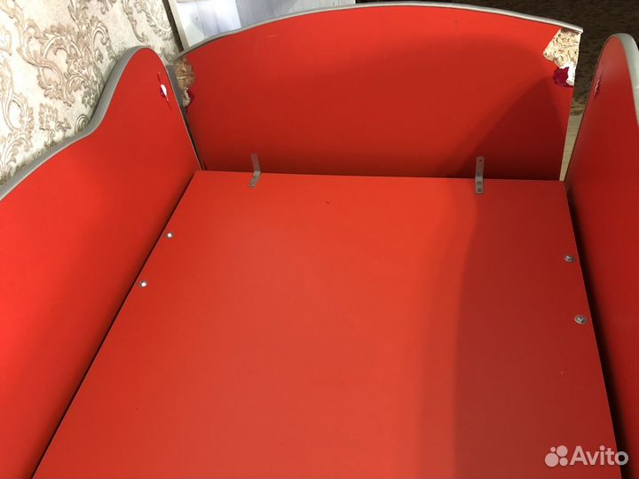 Детская кровать машина