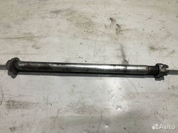 Ось заднего колеса для Kawasaki ER6n 06-08