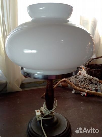 Старинная настольная лампа