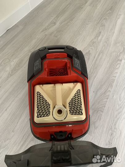 Моющий пылесос Thomas wave xt