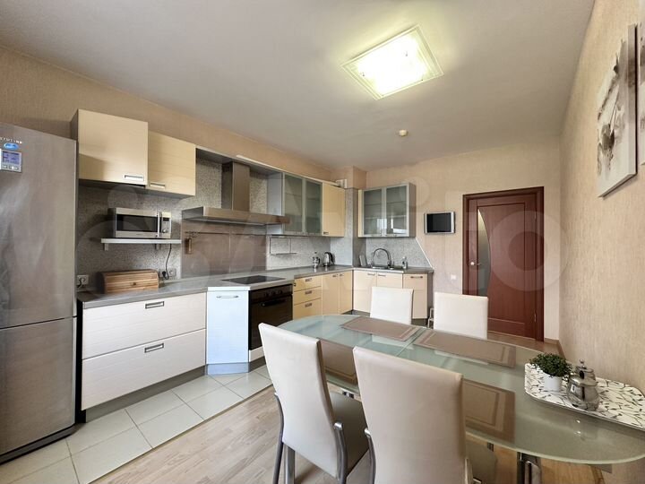 2-к. квартира, 72 м², 6/25 эт.