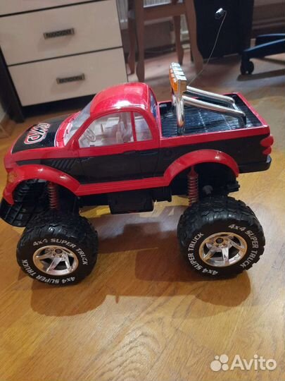 Машинка игровая