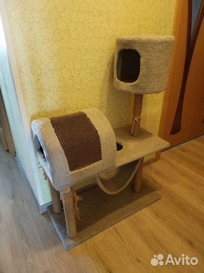 Домик для кошки с когтеточкой