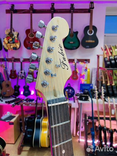 Электрогитара Fabio Новая