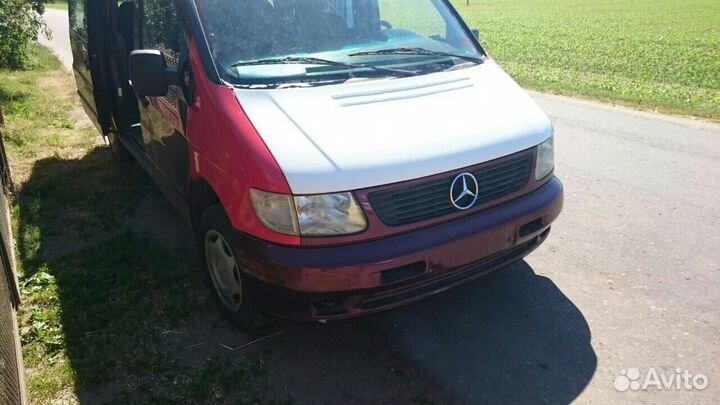 Капот пластиковый штатный Mercedes Vito W638