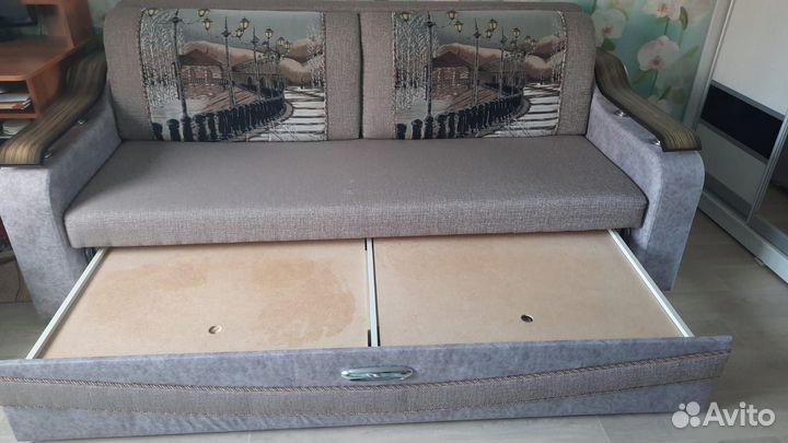 Диван Лидер