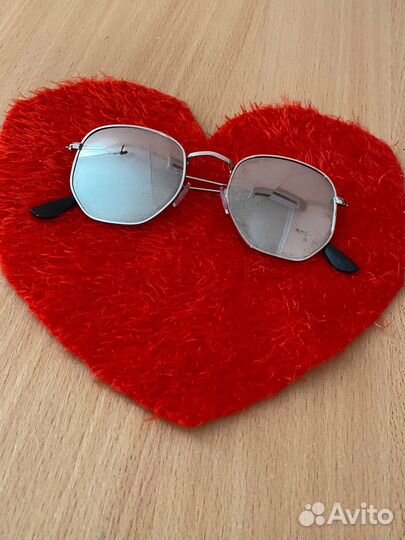 Солнцезащитные очки женские