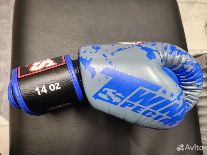 Боксерские перчатки 14oz