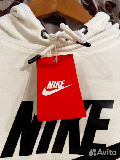 Худи Nike белая