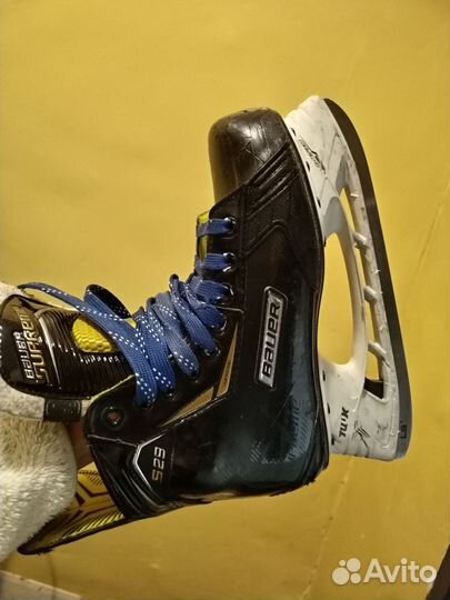 Хоккейные коньки Bauer supreme s29 5,5d