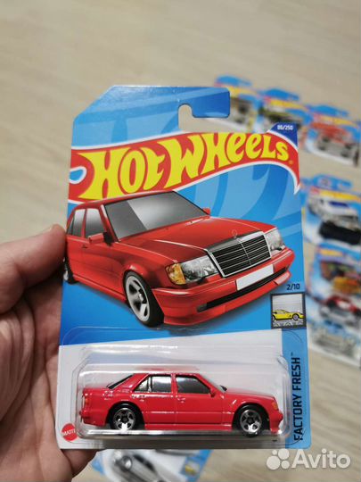 Hot Wheels mercedes-benz 500e