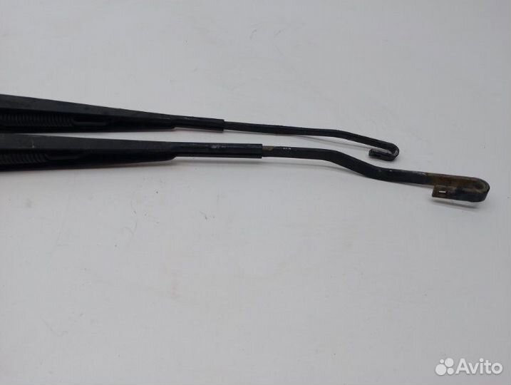 Держатель щетки стеклоочистителя Toyota Lite Ace