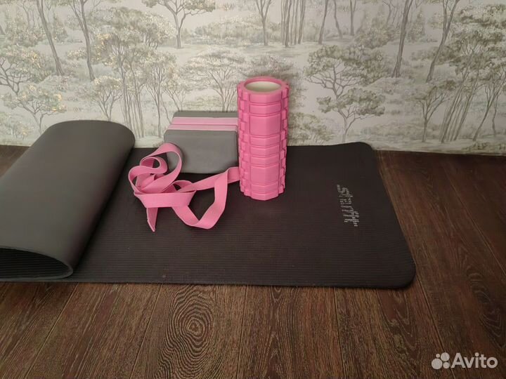 Коврик для йоги и фитнеса