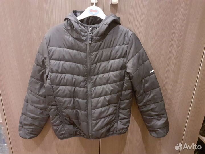 Куртка 140р+толстовка 140р