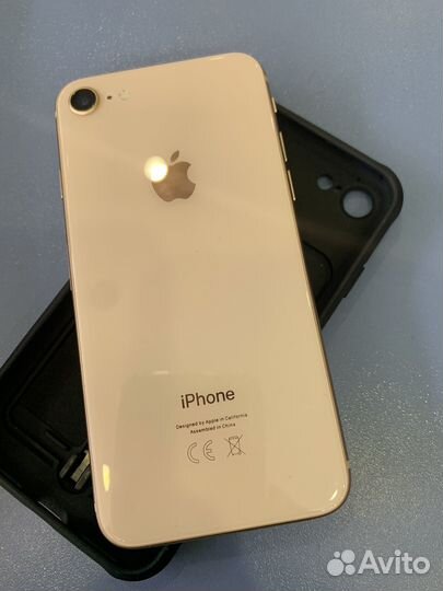 Телефон iPhone 8 64 gb