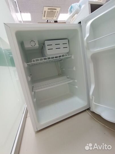 Холодильник маленький новый