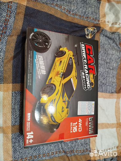 Радиоуправляемая машина для дрифта