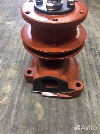 Водяной насос помпа