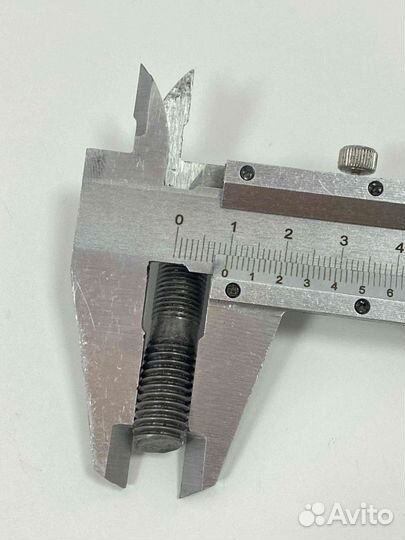 Шпилька Урал крепления цилиндра к картеру (коротка