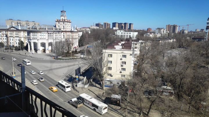 2-к. квартира, 49 м², 9/10 эт.