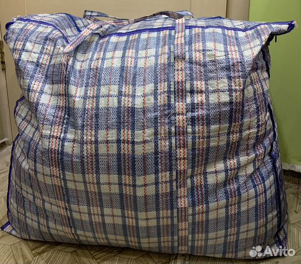 Женская одежда (р 48-50) сумкой