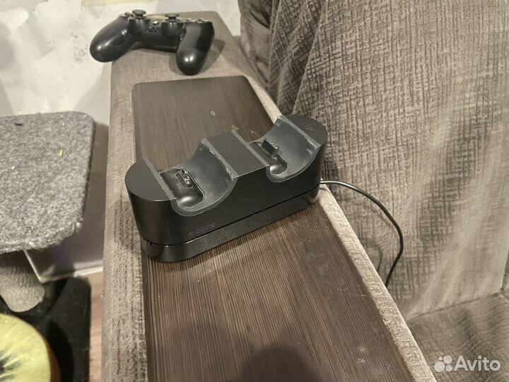 Sony PS4 pro 1tb