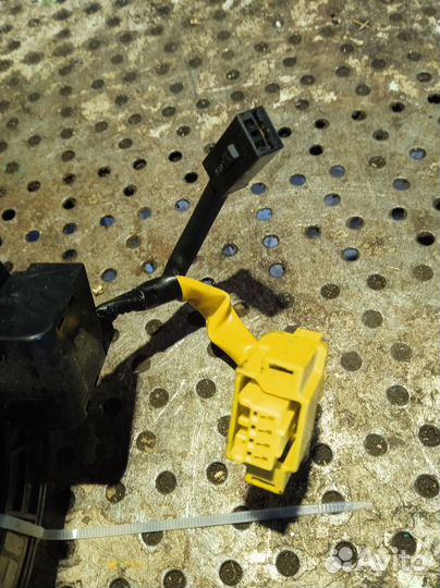 Шлейф подрулевой Mitsubishi Pajero 4