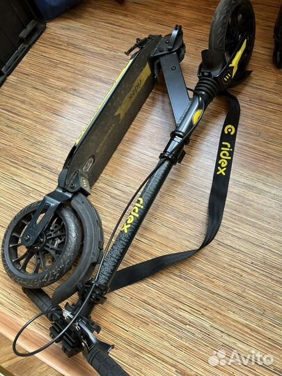 Самокат взрослый Ridex Trigger 200 (почти новый)