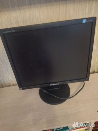 Монитор Samsung syncmaster743