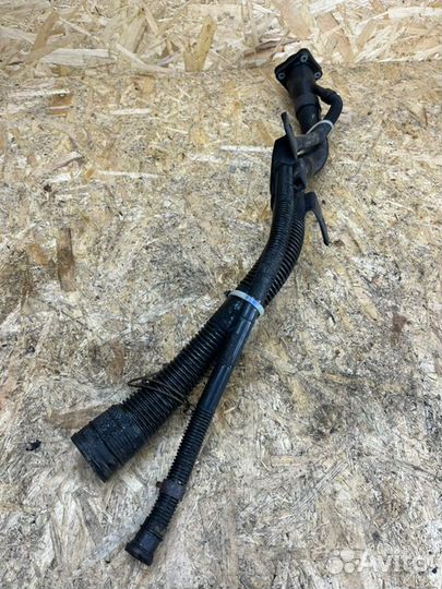 Заливная горловина топливного бака Hyundai Accent