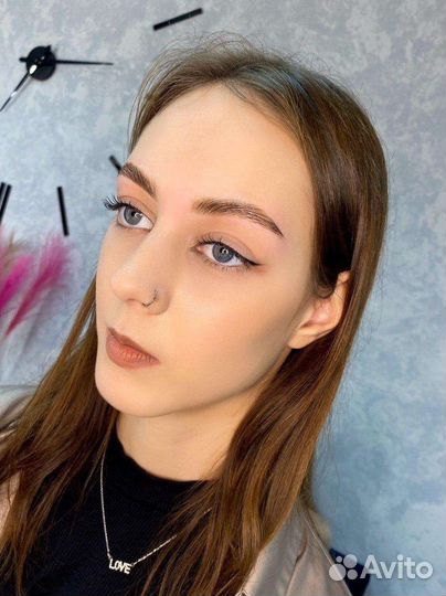 Моделирование и окрашивание бровей