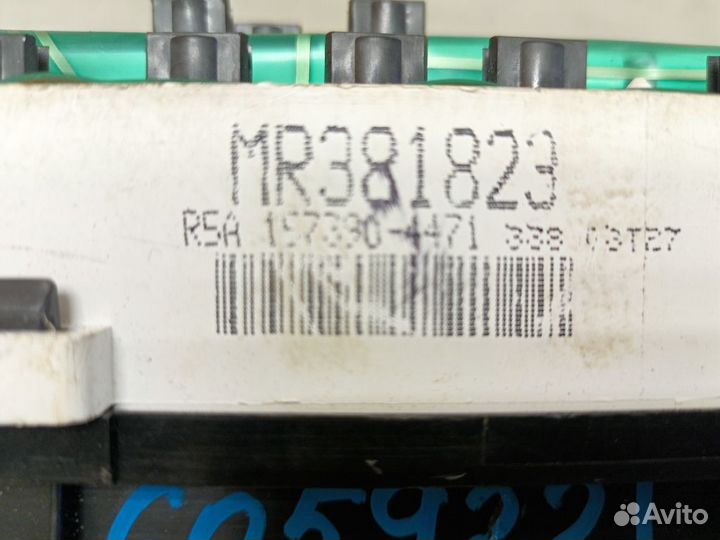 Панель приборов Митсубиси