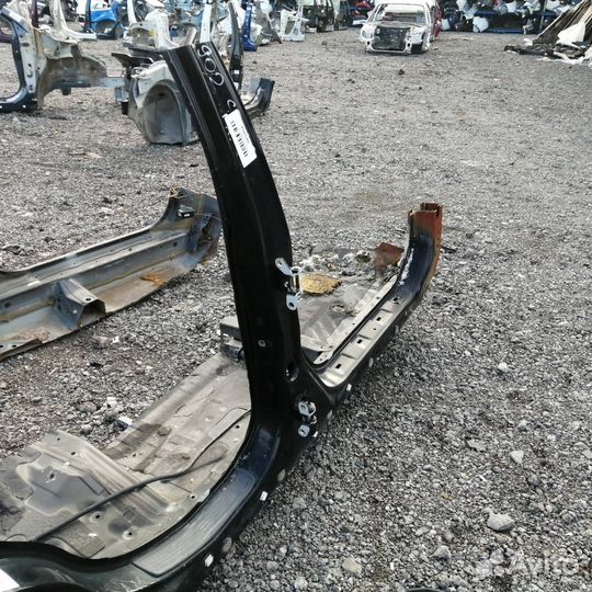 Порог со стойкой правый Honda CR-V 2007-2012