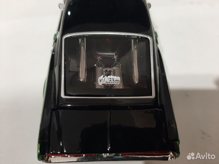 Модель Ford mustang Maisto