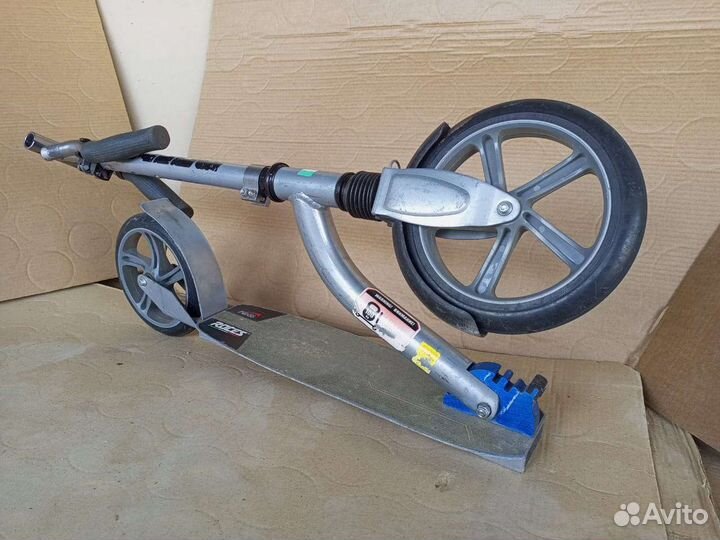 Самокат взрослый roces 230