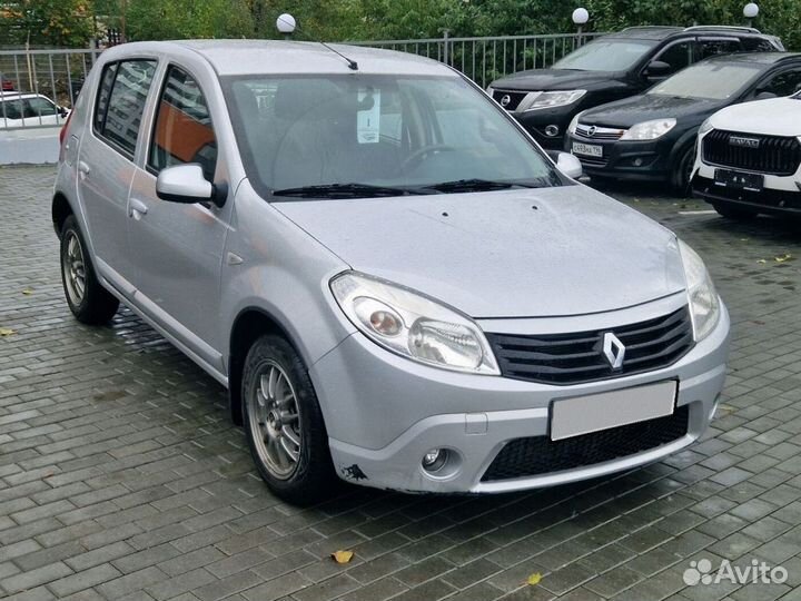 Renault Sandero 1.6 AT, 2011, 101 465 км